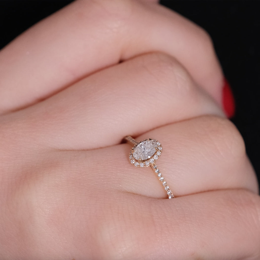 0.70 Karat Alhena Oval Tektaş Pırlanta Yüzük